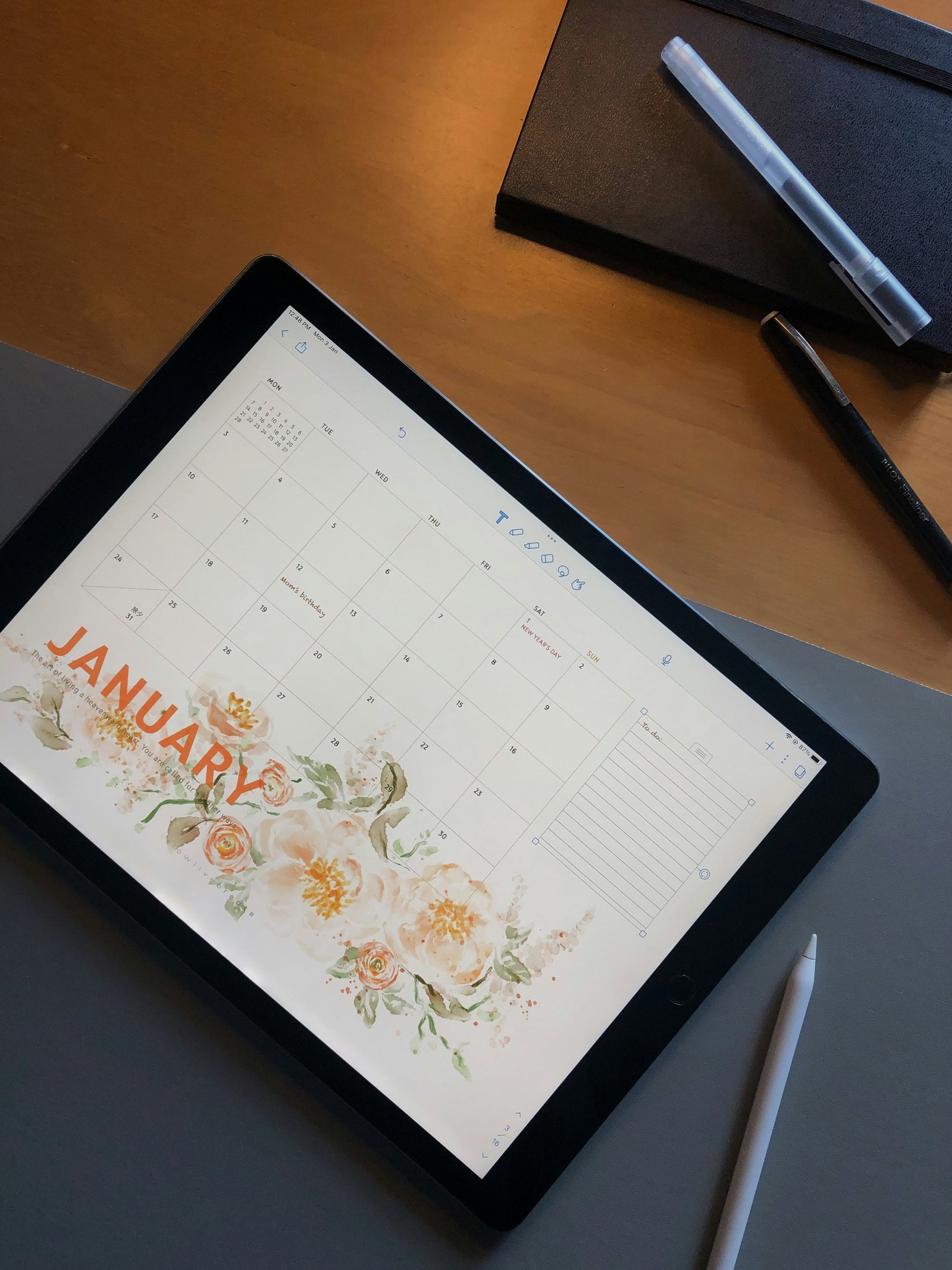 Calendario de contenidos — planificación mes a mes